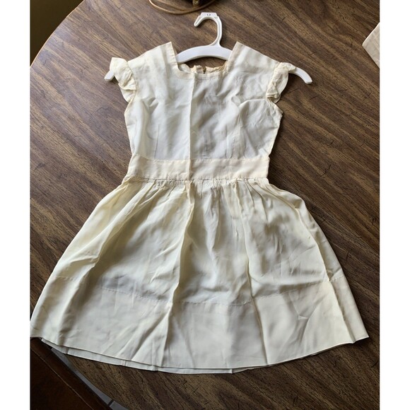 1942 Vintage First Communion Dress, 3 pieces,  Satin, Lace, Veil, Fair Condition - Picture 16 of 16